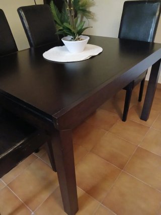 Mesa de comedor extensible de madera