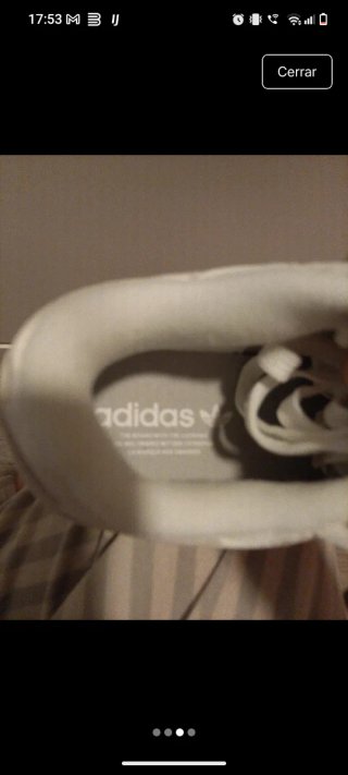 Zapatillas Adidas Beige y Blancas
