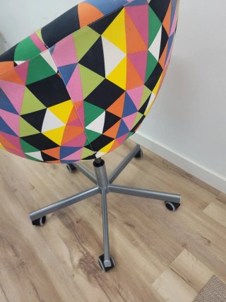 Silla giratoria SKRUVSTA Ikea