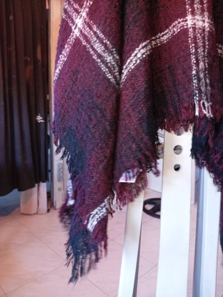 Poncho Mujer DI-BYE Talla Única Negro/Rojo