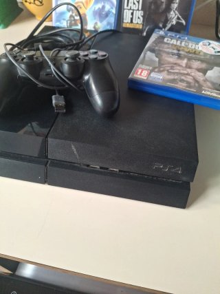 PS4 (PlayStation 4) + 3 Juegos+ 1 mando