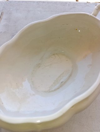 Sopera porcelana Gil Vargas con tapa