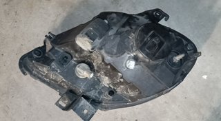 Faro Derecho Kangoo 2005