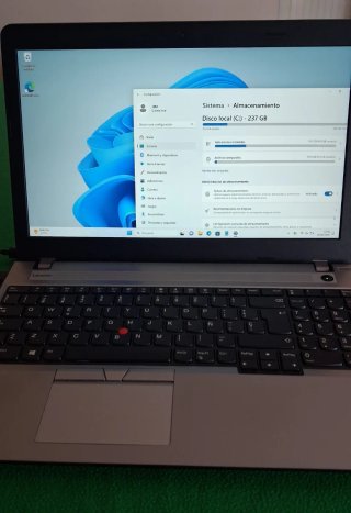 Lenovo Thinkpad E570 Portátil