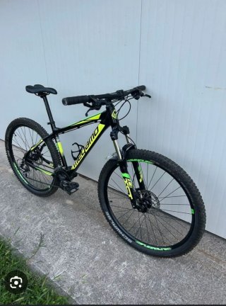 Bicicleta de Montaña Megamo Negra y Verde