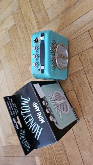 Honeytone Mini Amp