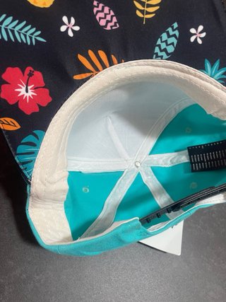 Gorra Snapback Stich Here for the Music