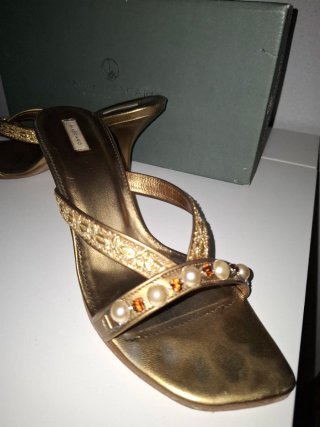 Sandalias doradas Jaime Mascaró
