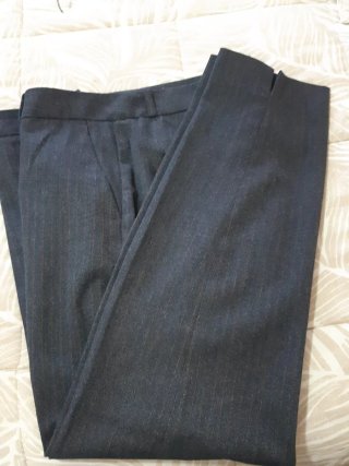 Pantalón gris talla L
