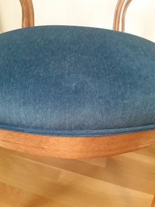 Silla estilo isabelino con brazos