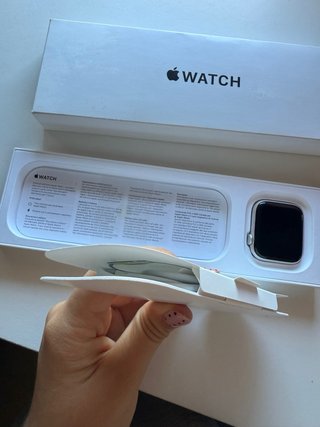 Apple Watch SE (Gen 2) 44mm + Accessori