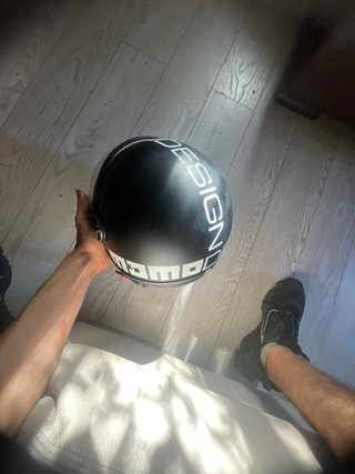 Casco Momo Design