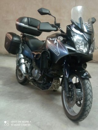 Suzuki V-Strom Adventure Moto