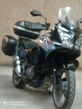 Suzuki V-Strom Adventure Moto