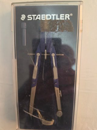 Compás Staedtler para cartas de navegación