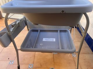 Bañera cambiador bebé marca Chicco