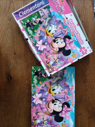 Puzzle Clementoni 104 piezas Minnie y Daisy