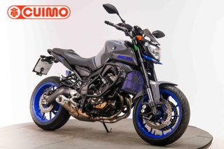 YAMAHA MT 09