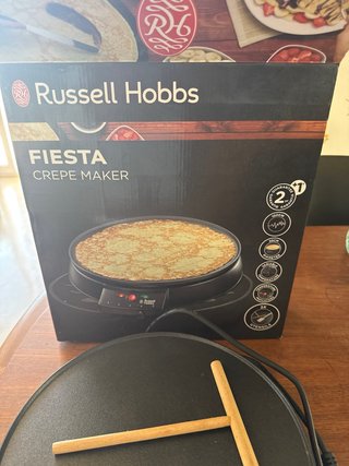 Crepera Russell Hobbs con accesorios