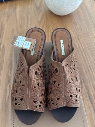 Sandalias Corina Marrones