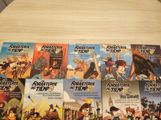 lote completo 12 libros Los Forasteros del tiempo.