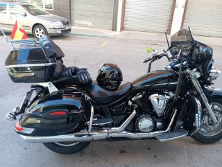 Yamaha Midnight Star 1300A Negra