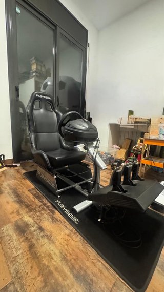 Volante Thrustmaster T300RS + Cockpit Playseat