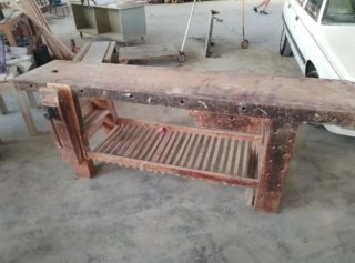 Banco de carpintero antiguo de madera