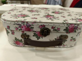 Juego 3 maletas vintage flores Se venden sueltas