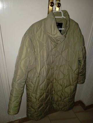 Abrigo acolchado mujer verde oliva