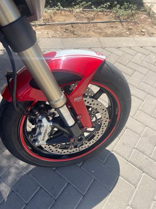 Ducati Monster 1100 EVO ABS Roja