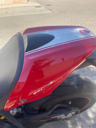 Ducati Monster 1100 EVO ABS Roja