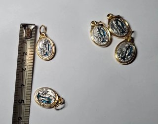 Lote Medallas Lourdes Oro y Plata