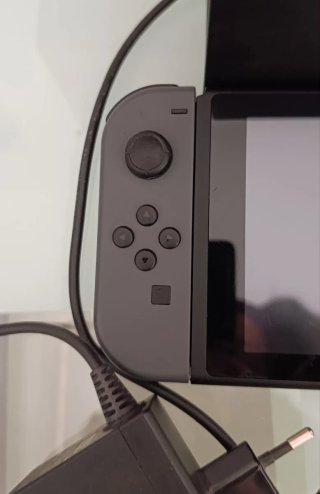 Nintendo Switch en buen estado por poco uso.