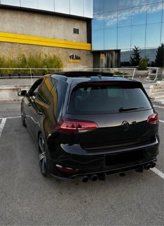 VOLKSWAGEN GOLF 7 R