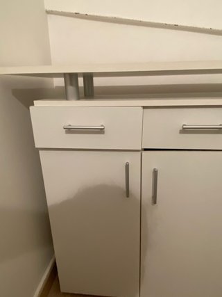 Mueble blanco con cajones.  Recogida en Albacete