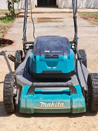 Carrito Cortacésped Eléctrico Makita Seminuevo
