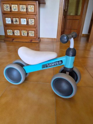 Bici sin pedales correpasillos Sawyer