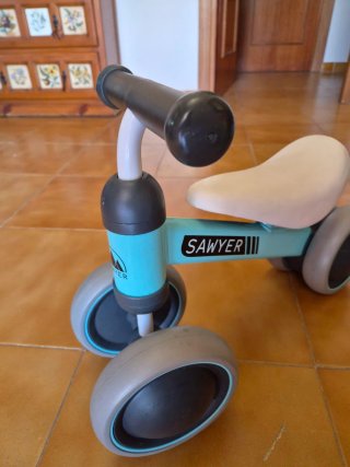 Bici sin pedales correpasillos Sawyer