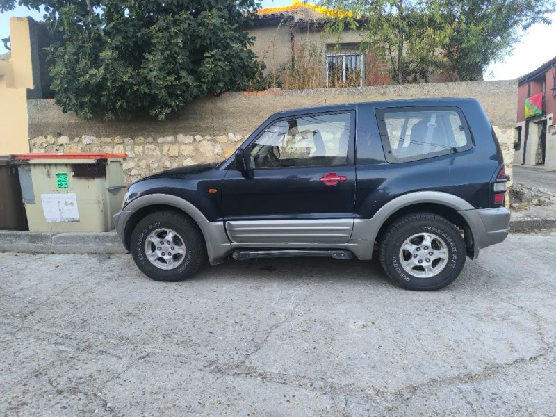 Mitsubishi Montero 2003 - foto 1