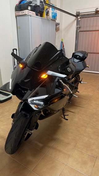 Yamaha R9 Full