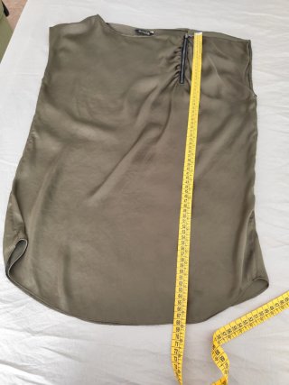 Top Massimo Dutti verde militar satinado