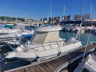 Barco Quicksilver 500 Pilothouse