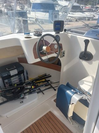 Barco Quicksilver 500 Pilothouse