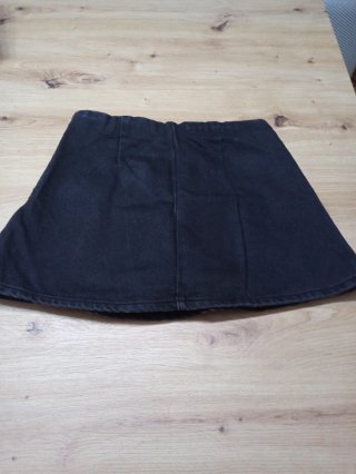 Falda pantalón vaquera negra. Talla 10