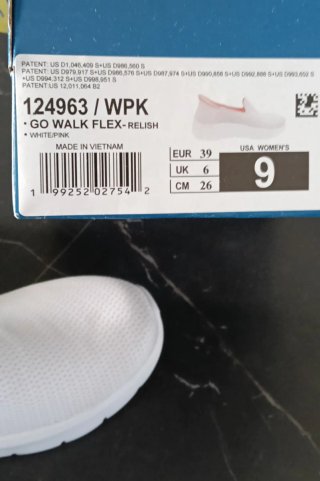 Zapatillas Skechers paseo blancas y rosas
