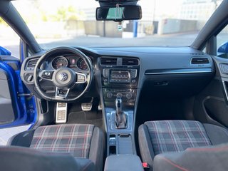 Volkswagen Golf GTI Performance 2.0 TSI 230CV DSG