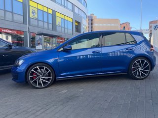 Volkswagen Golf GTI Performance 2.0 TSI 230CV DSG