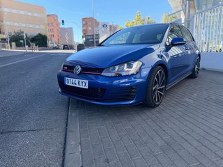 Volkswagen Golf GTI Performance 2.0 TSI 230CV DSG