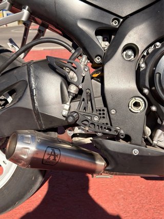 Suzuki GSXR 750 K7 muy cuidada y con muchos extras